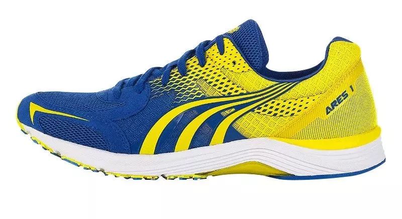 还记得第一双跑鞋吗,还记得第一双碳板跑鞋吗