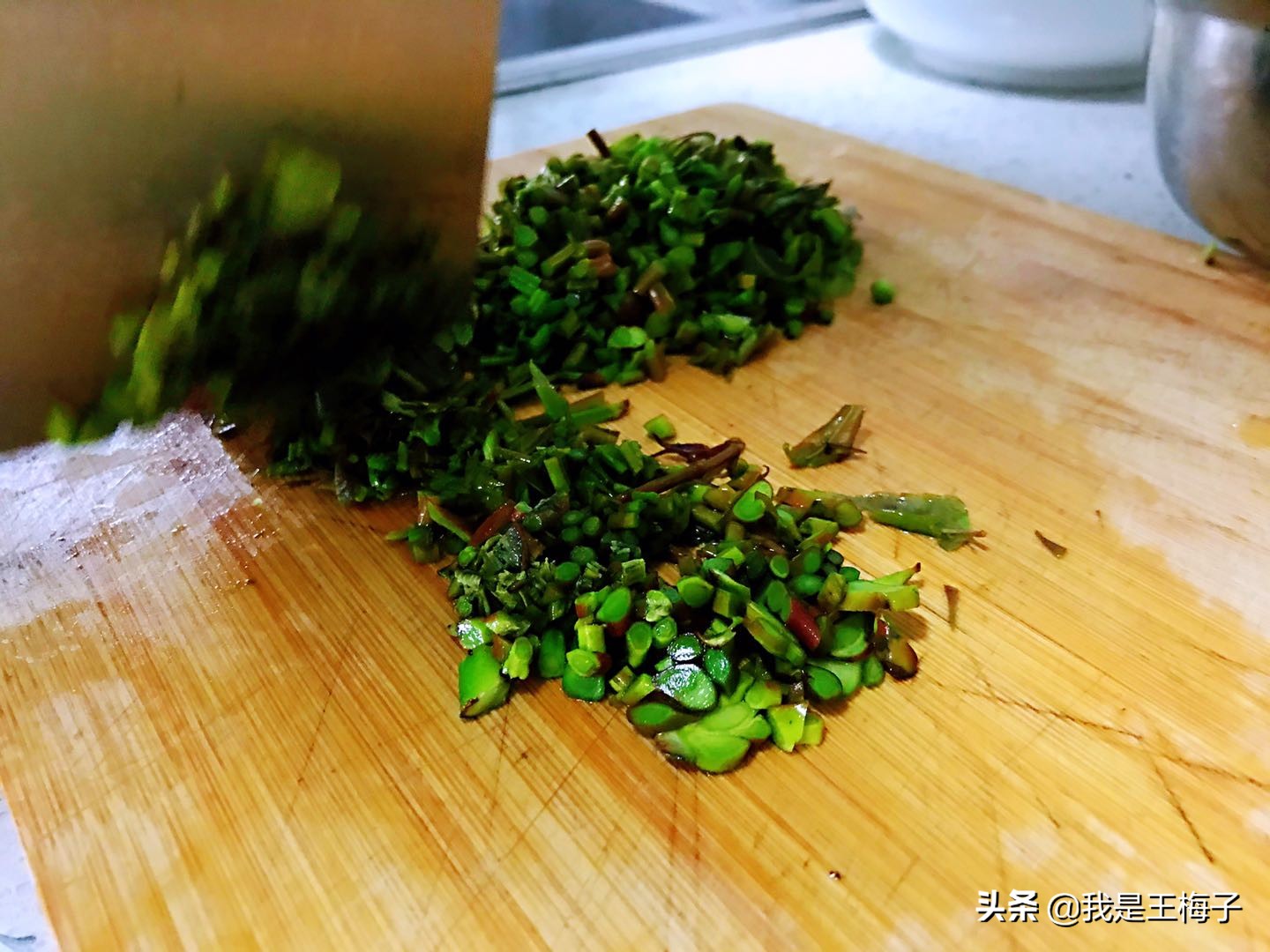 香椿1公斤卖100元,香椿50元一两