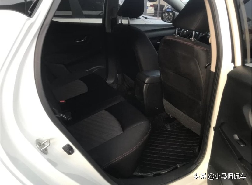 蓝鸟和轩逸谁更值得买,失之一厘差之千里