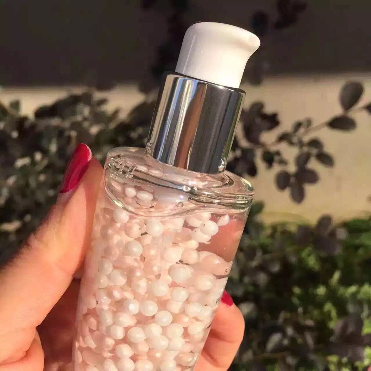 无限回购的妆前乳，一抹就有好气色，保准你不油不干不脱妆