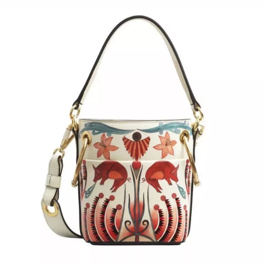 小猪包哪款百搭,猪年款的包