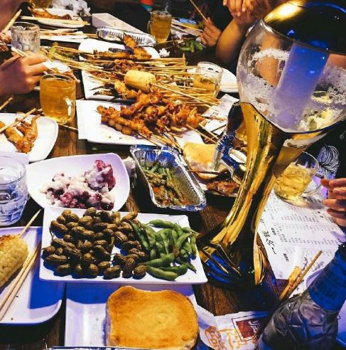 喝酒后第二天运动出汗能解酒吗,喝酒后究竟能不能运动