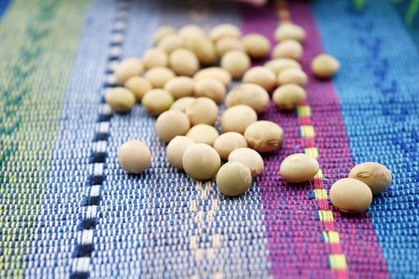 女生为什么唇周会突然长出小胡子,女生唇边有小胡子怎么办