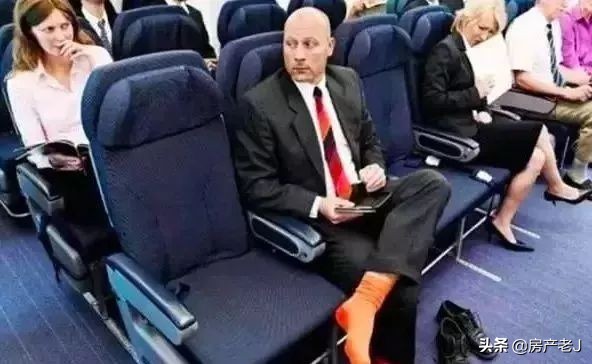 鞋子很臭怎么刷才能不让它臭呢,5分钟去除鞋子臭味