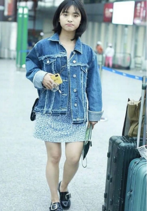 6大比艺人颜值高的经纪人，个个品貌端庄，甩艺人几条街