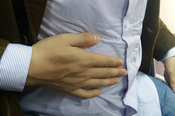 肝囊肿严重吗？跟肿瘤有没有关系？查出肝囊肿，该如何应对？