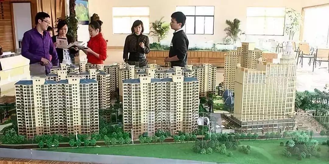 成都置信，杭州绿城，一东一西，为何惊人相似？