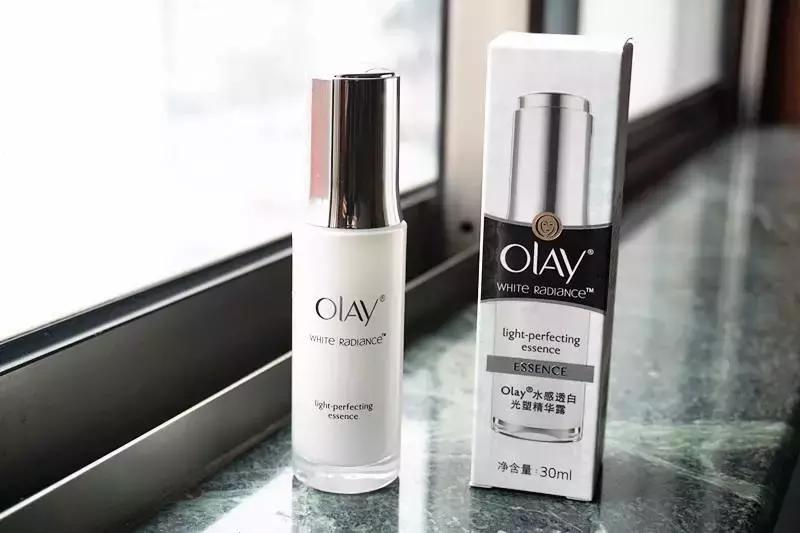 科颜氏淡斑精华和olay小白瓶,欧莱雅美白精华和olay小白瓶