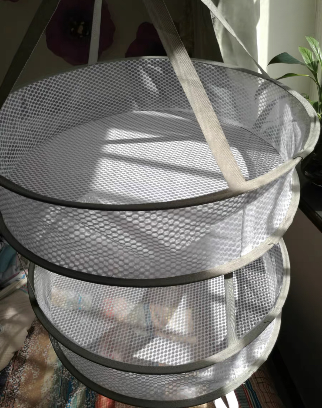 有了它晾衣服再也不会掉了,有了它晾晒衣物很方便