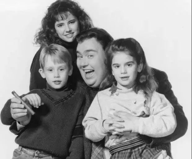 假笑男孩爆红多年后惨遭曝光,假笑男孩儿个人资料