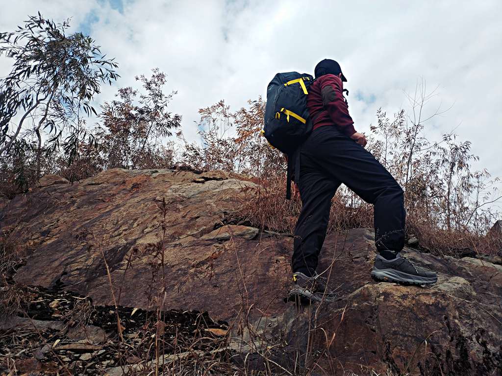 hokaoneonesky户外鞋评测,hokaoneone登山鞋测评