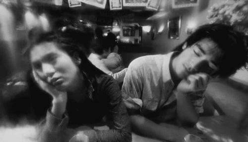 王家卫张国荣爱情故事,王家卫张国荣经典抽帧