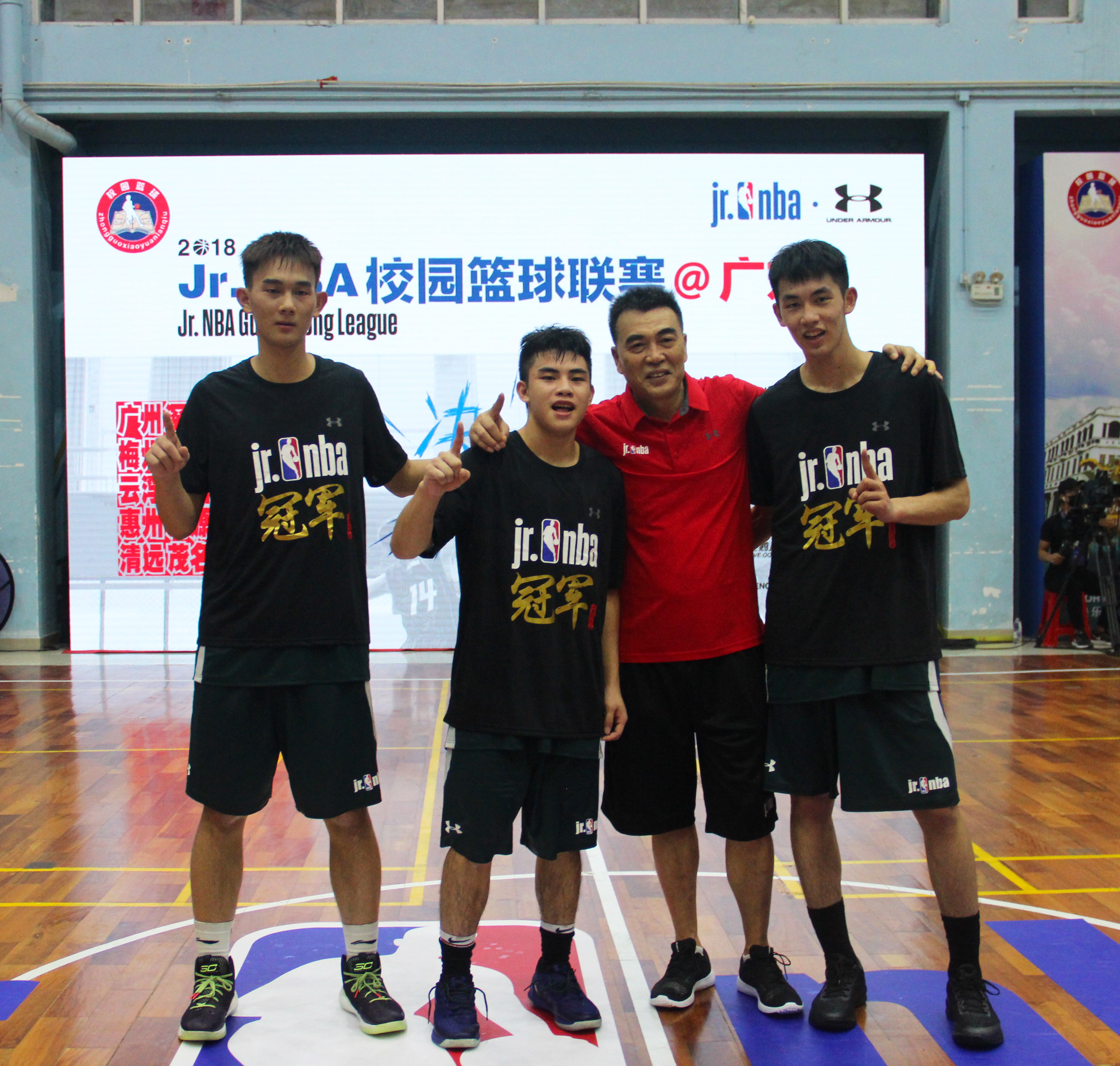 什么是体教融合,孩子学篮球基本功都有哪些