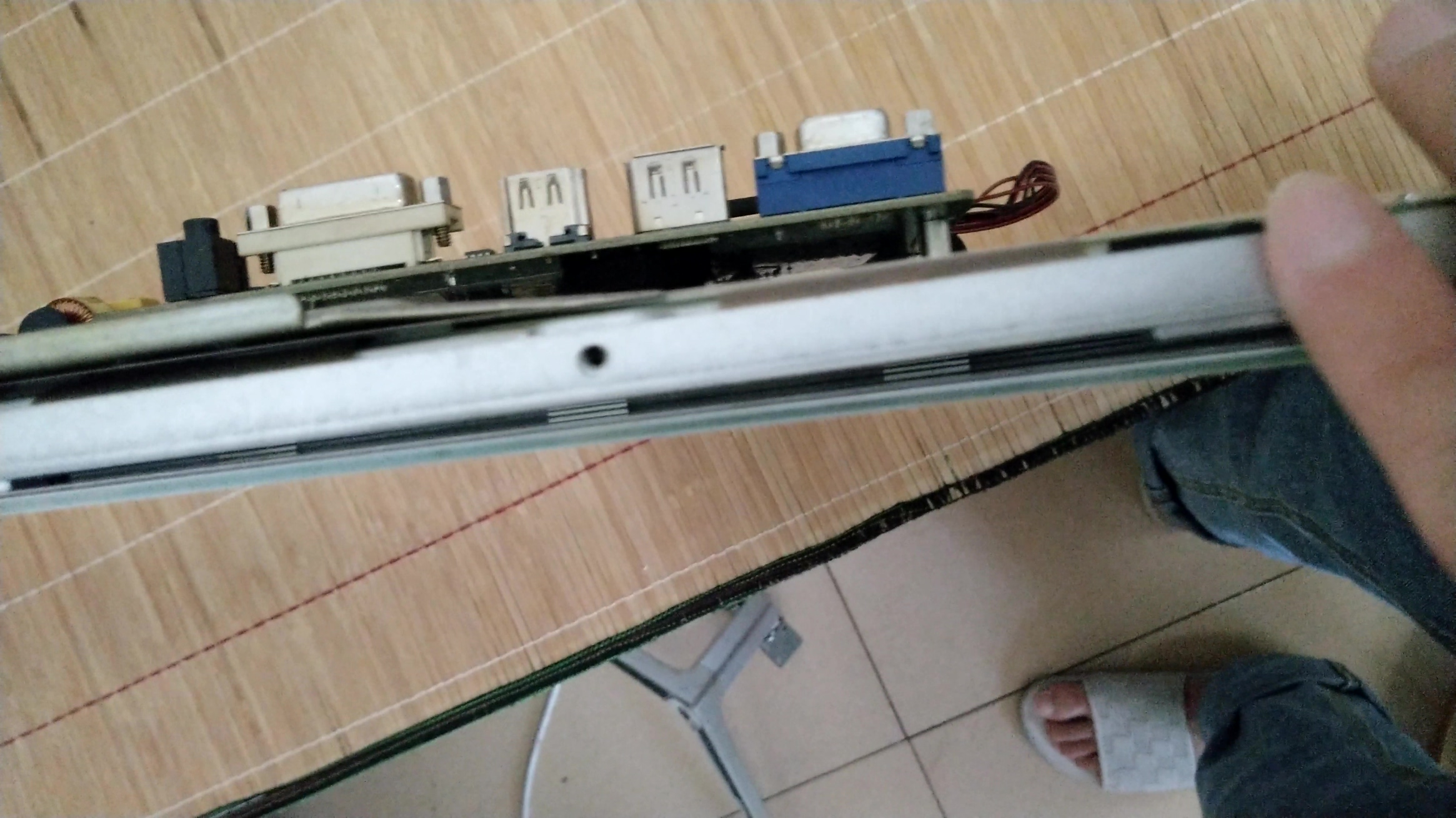 aoc显示器24w80p怎么拆,aocq3208vwg显示器怎么样