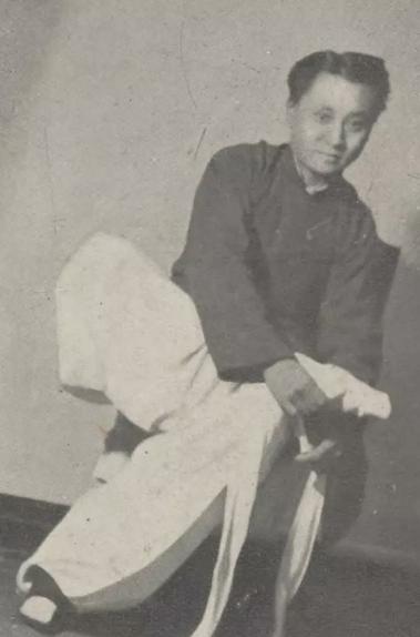 李金鸿：谈京剧武旦（踩跷与打出手）