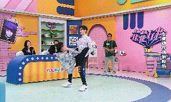 黄磊女儿黄多多健身上热搜,14岁黄多多健身完整版