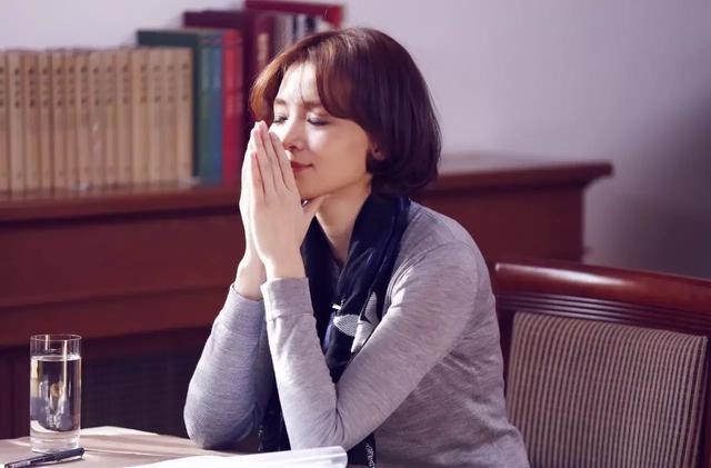 张爱玲才华是女人最大的底气,张爱玲真正的爱情是不问值不值得