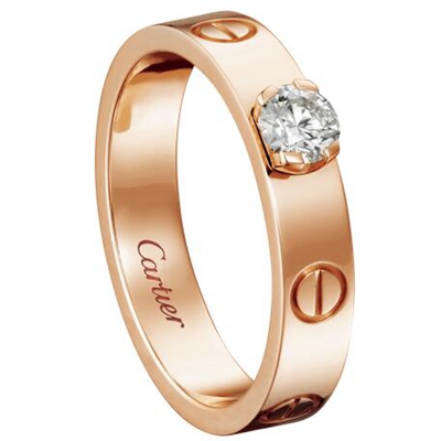 一生中可以买几个钻戒给女朋友,给自己买一个喜欢的钻戒