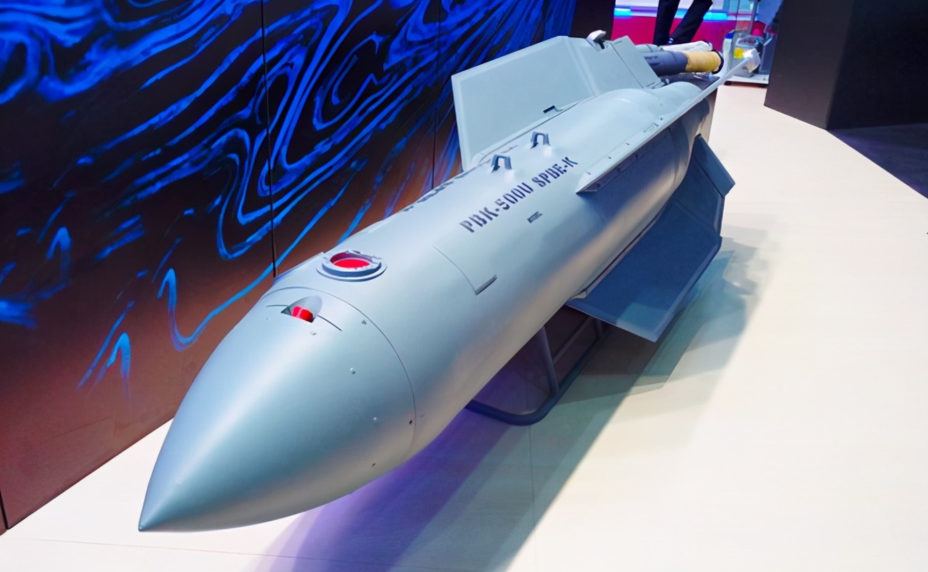 缇庡啗淇勪箤鍐茬獊璧氫簡澶氬皯,缇庡啗鎰熷徆鎴樹簤鐪熷疄瑙嗛