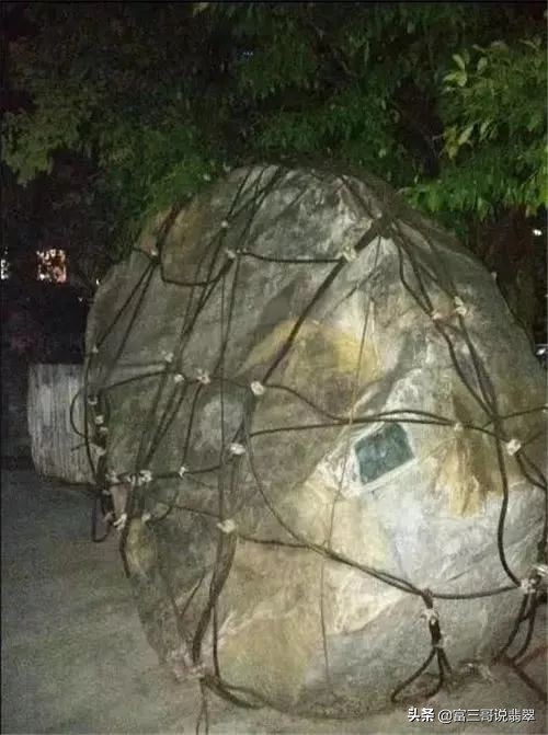 翡翠原石八大场口的原石图片,不懂这些千万别玩翡翠原石