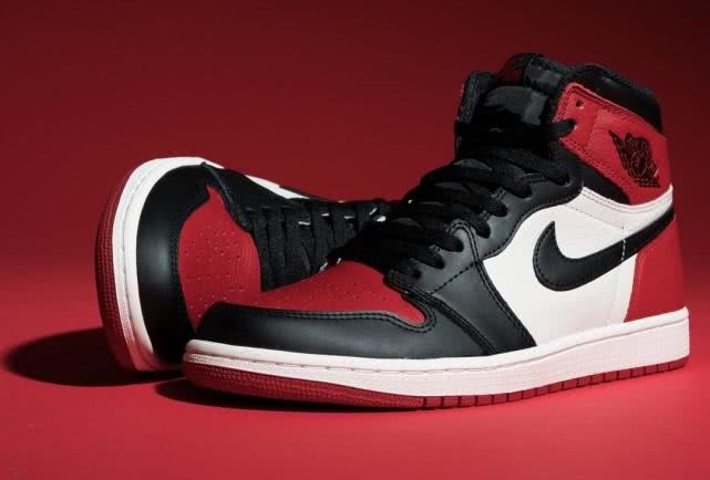 你的鞋柜里不能没有一双球鞋,你的鞋柜里有这么一双小脏鞋吗