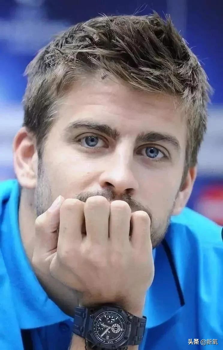 牛X！43岁姐姐长19岁妖精脸，衬得小10岁鲜肉男友像爹…