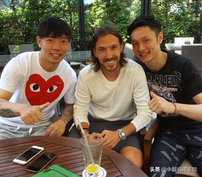 夺冠热门大逆转中超旧将梅开二度,14年的坚持33岁的他迎来中超首秀