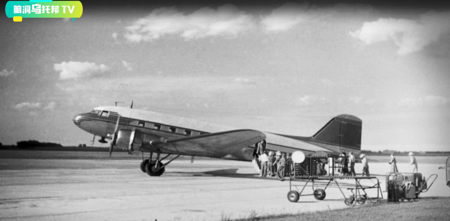 大气层中的不明巨型生物,大气层外的巨型不明奇怪生物