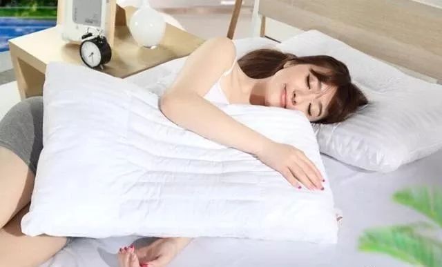 怎么去黑头最有效最方便的方法,怎么去黑头最简单实用的方法