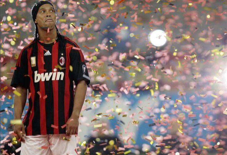 小罗世界足球先生,小罗第二次加冕足球先生