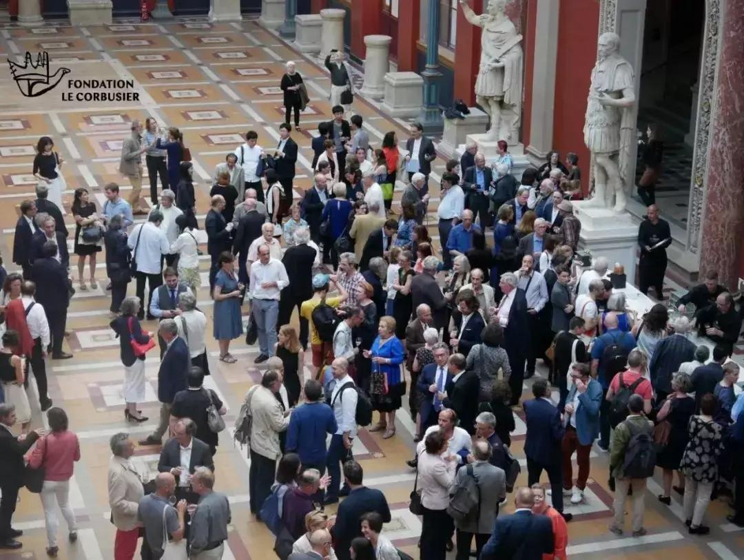 是什么,让这座公寓成为巴黎朝圣之地