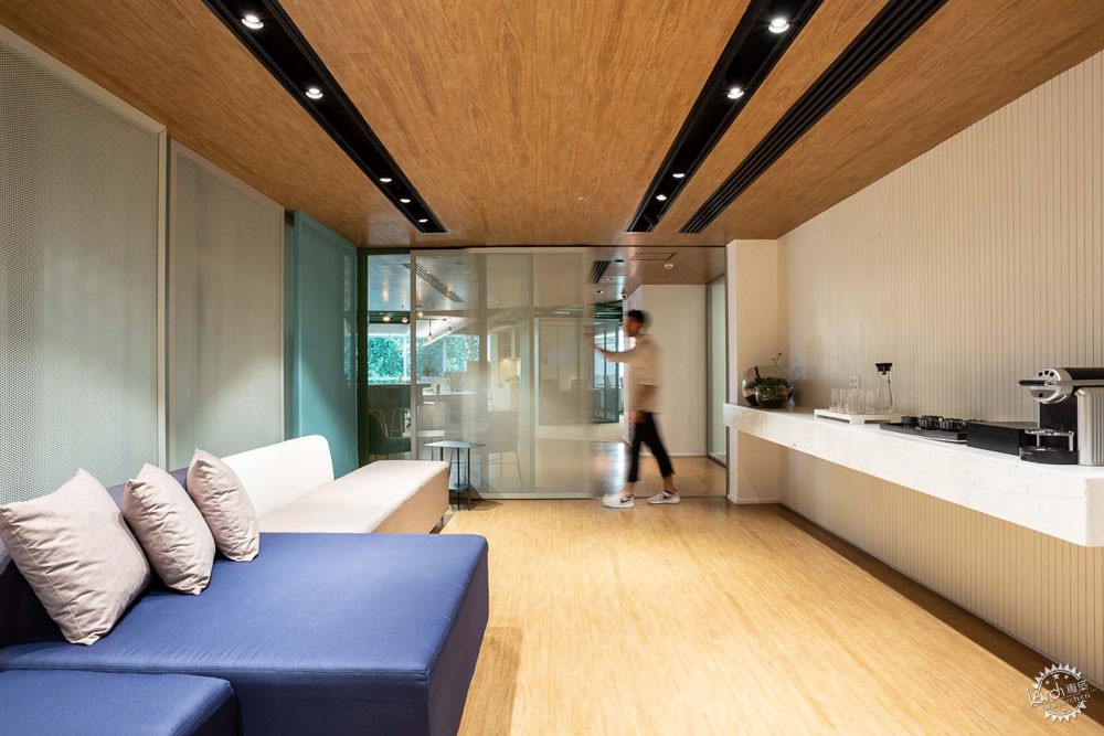 如何给自己一个舒服的办公环境,上班第一件事整理舒适的办公环境