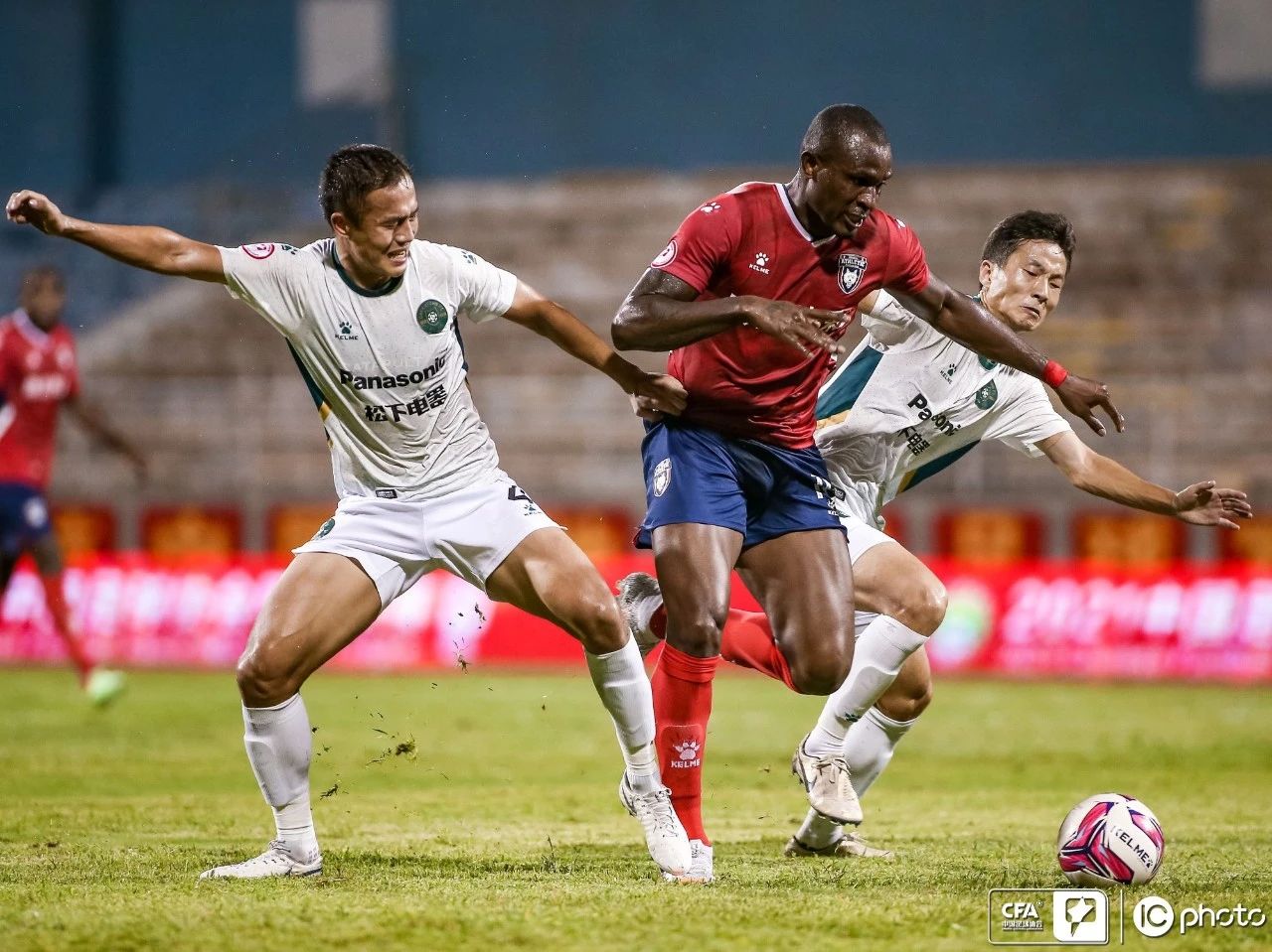 陕西长安竞技四川6比0,陕西长安竞技7比2预备队