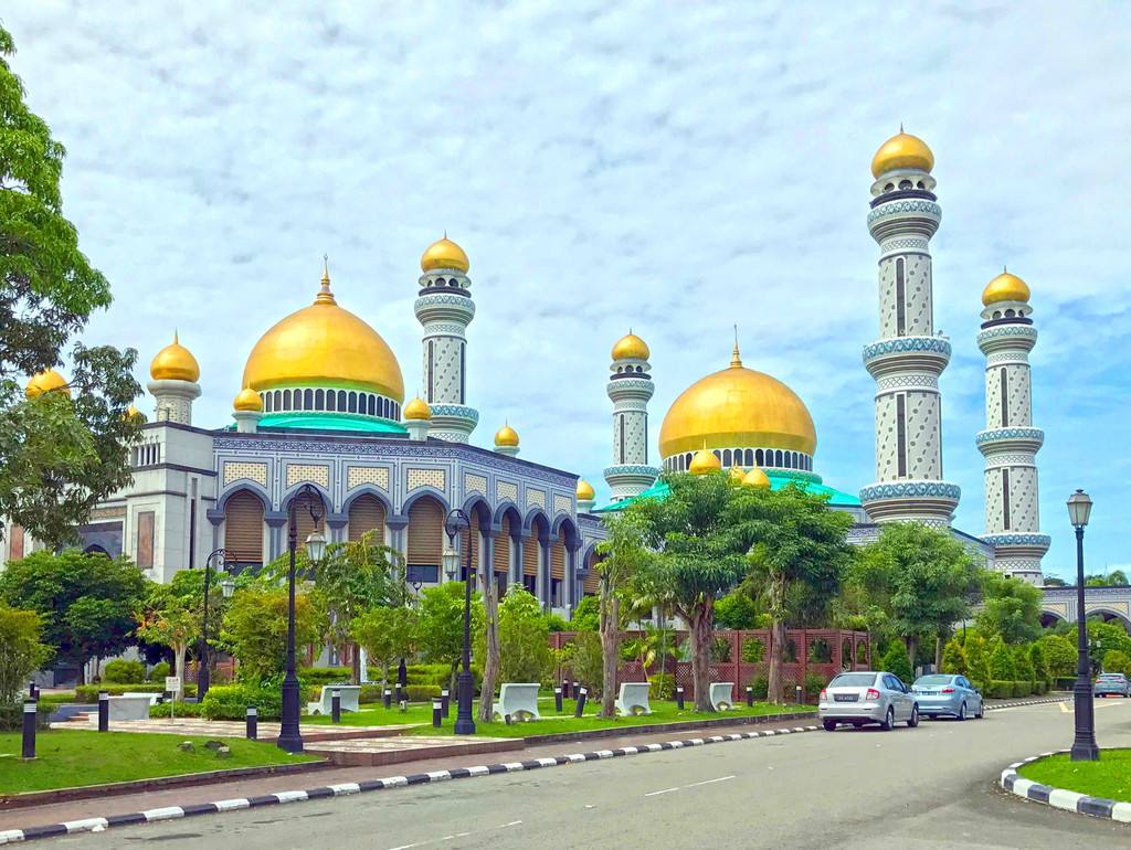 文莱资产多少亿,世界首富文莱