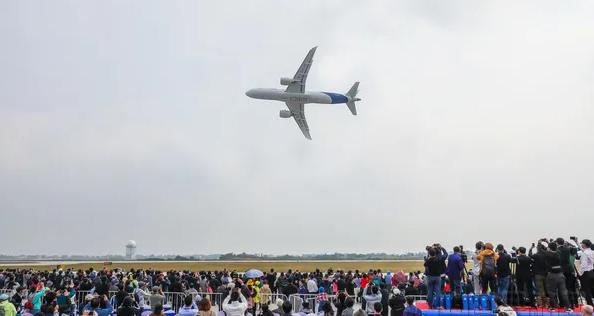 c919国产大飞机第二条信息,c919首飞降落虹桥