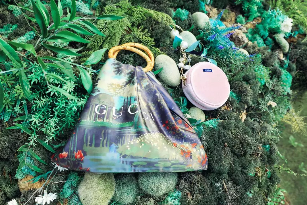 废旧纸袋如何做收纳包包,大牌纸袋斜挎包包改造教程