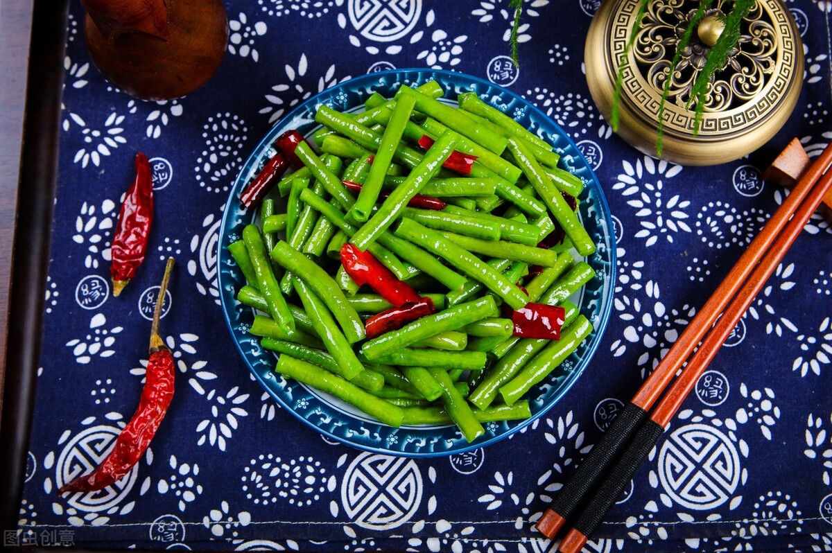 豆角直接冷冻还是焯水后再冻好,冻豆角是生的冻还是过水冻