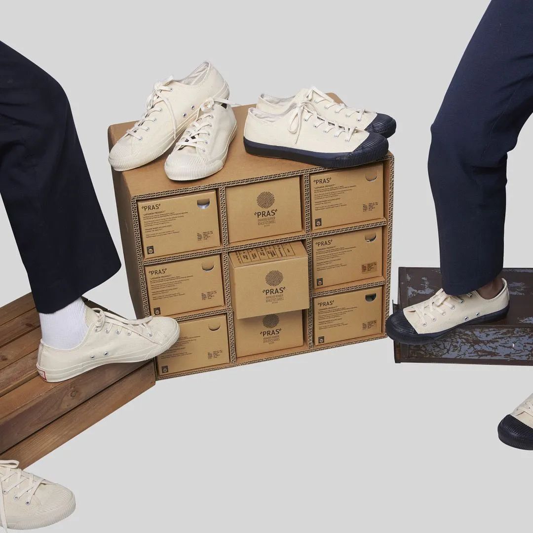 今年流行的帆布鞋长什么样子,今年流行的帆布鞋花纹