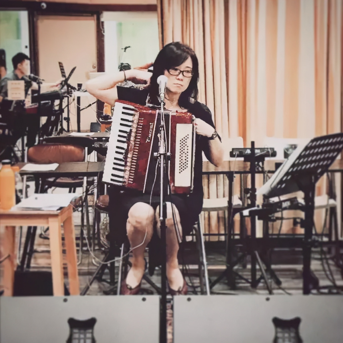 「酒醉歌单1」难以想象，迷醉的世界会是没有韵律的沉默