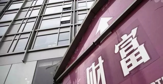 一年赚30万应该什么样生活,一年赚30万每天赚多少