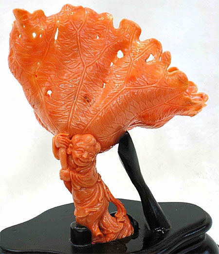 红珊瑚雕件鉴宝视频,一睹红珊瑚雕件之美