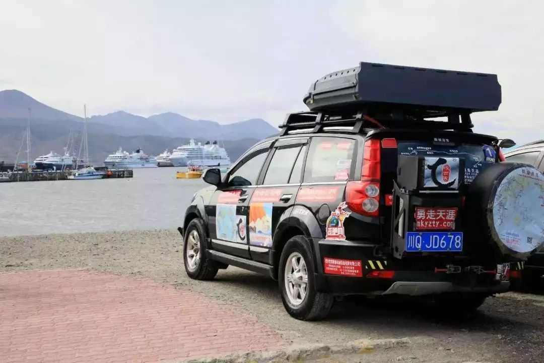 他一人一车环游五大洲，遭连环抢劫，却看见最美的风景