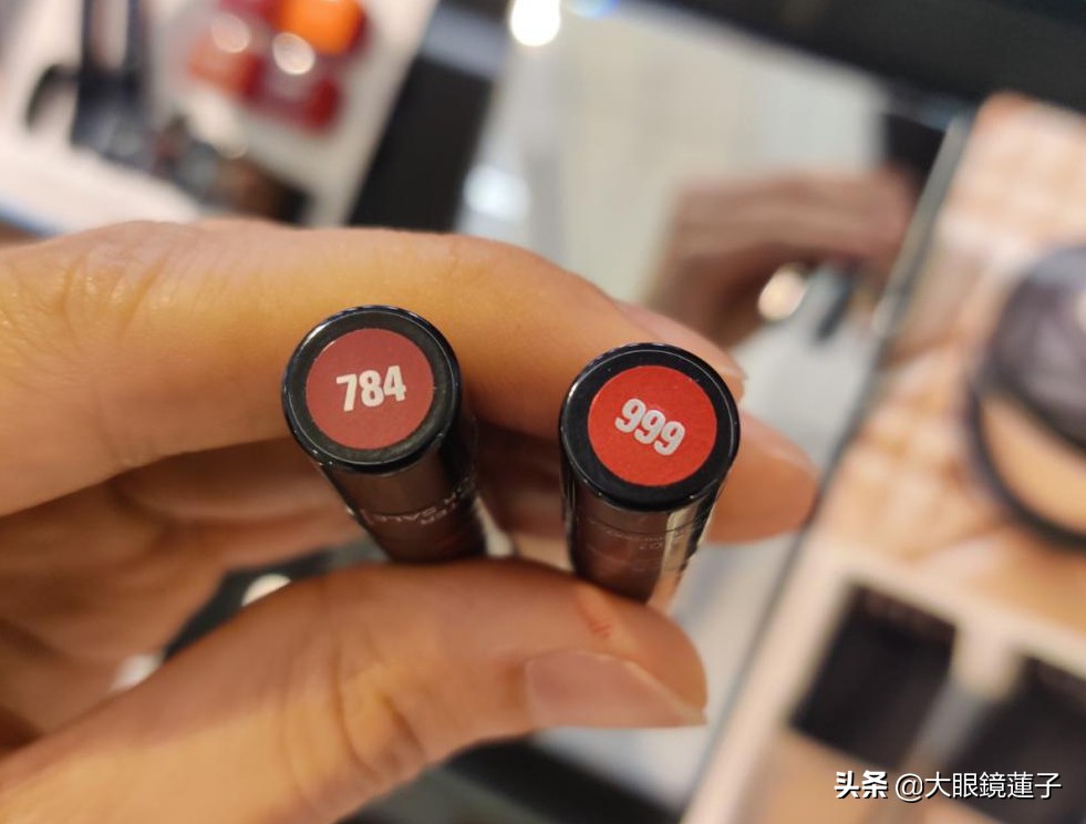 玩转这一季唇上风彩,迪奥新品限定唇膏笔