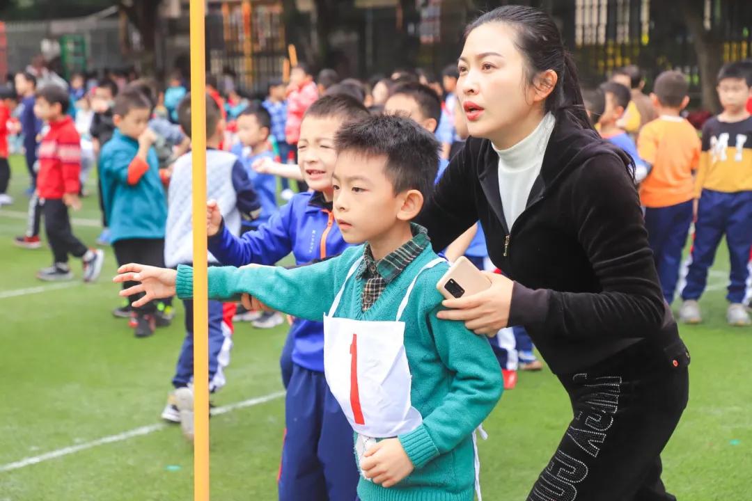 巴蜀小学体育,巴蜀小学运动会开幕式