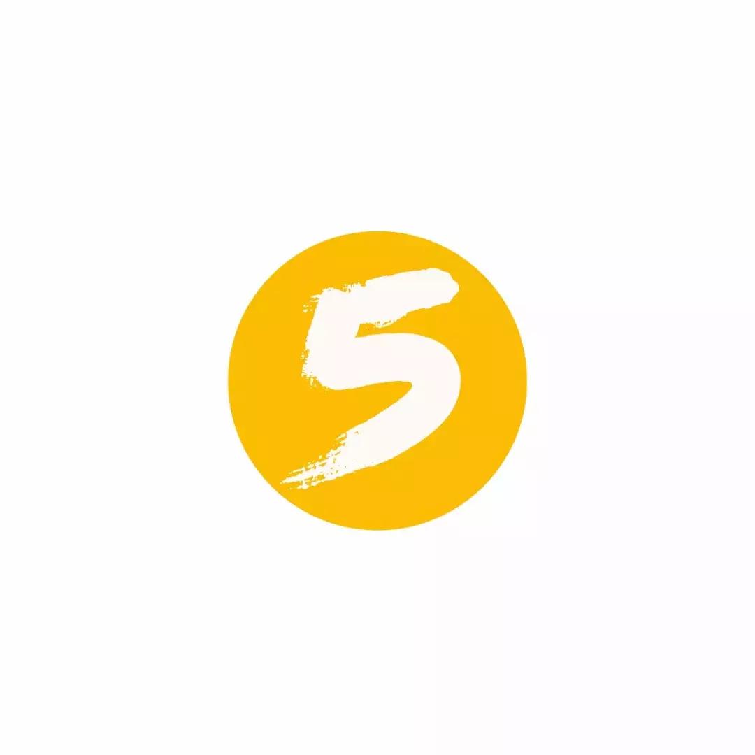 巩俐穿红色阿迪达斯照片,巩俐nikeadidas封面