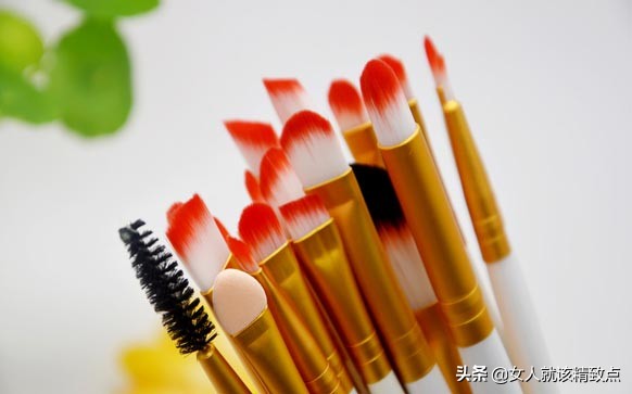 初学化妆淡妆男生,日常初学化妆步骤淡妆简单单眼皮