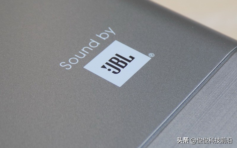 4k巨幕客厅时代专业级家庭影院,4k超清巨幕影院是大屏幕吗