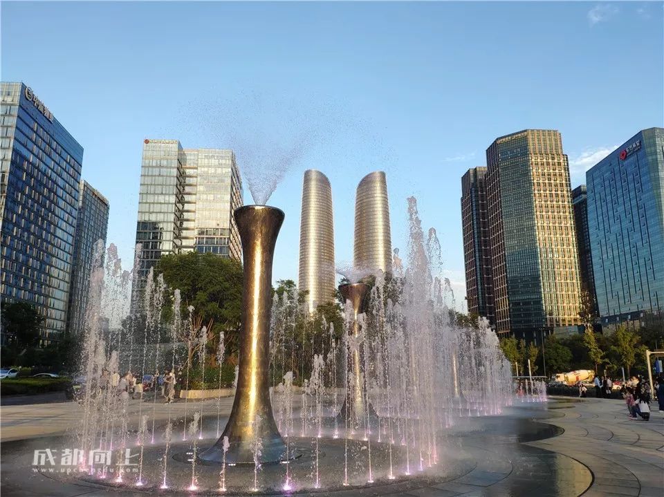 成都最贵的街是哪里,成都最豪华的步行街