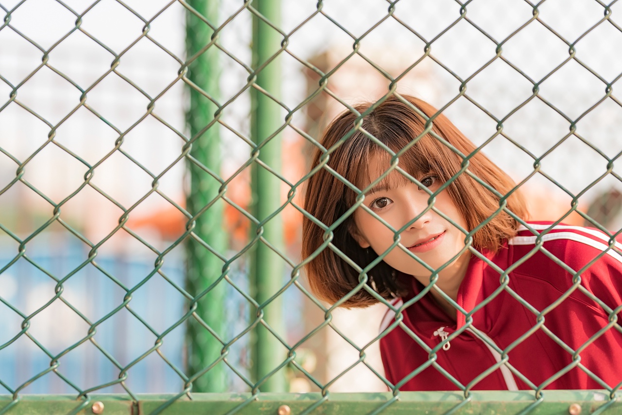 校园人像摄影作品拍摄技巧,校园感拍照姿势阳光