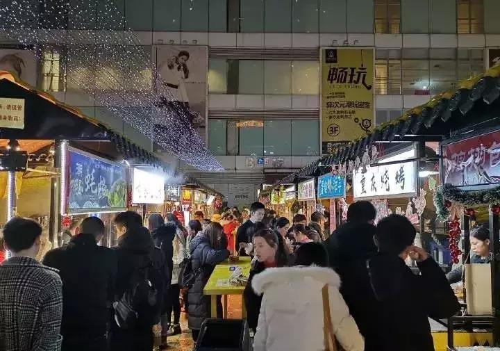 我在2018年的网红美食堆里，精挑出了这23家火爆的店给你！